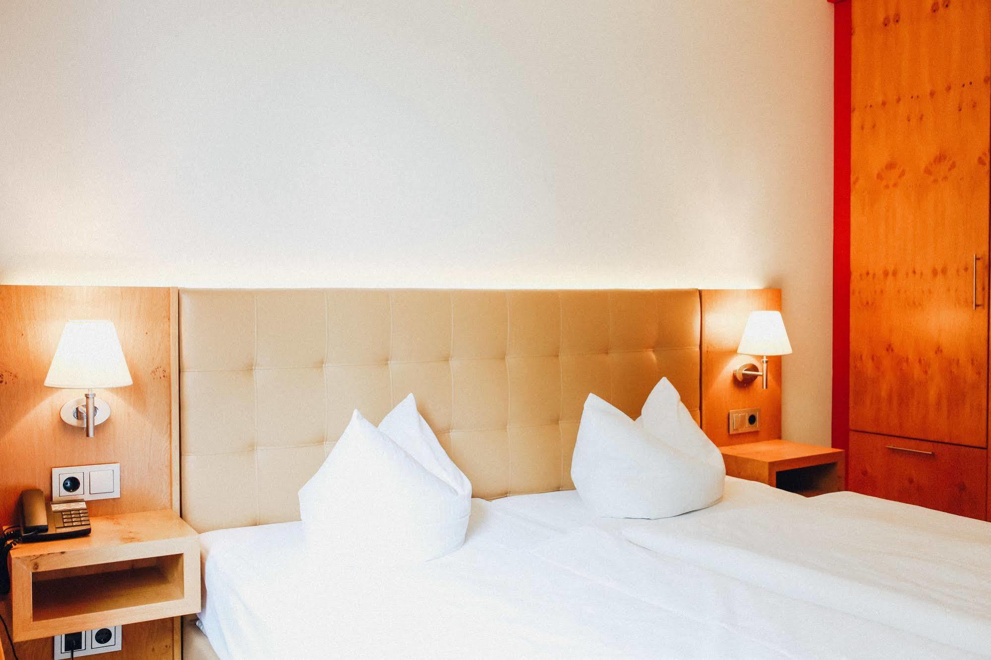 Ostseehotel Dierhagen Eksteriør billede